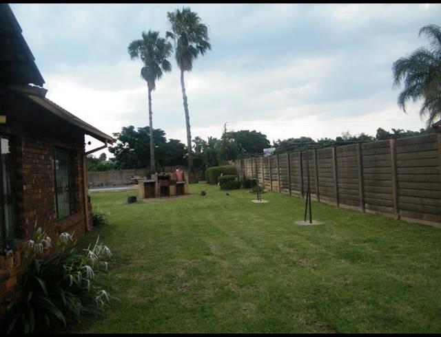 3 BEDROOM HOUSE FOR SALE IN KARENPARK